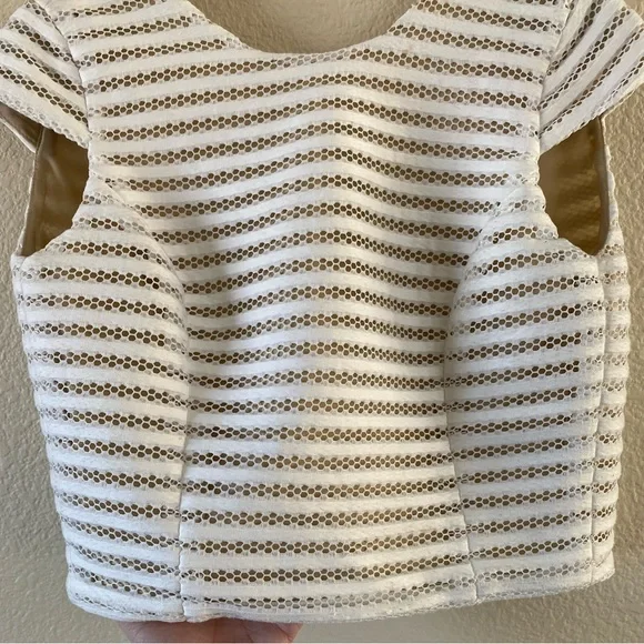 Issue New York Classy and Edgy White Long Skirt and Top Sz S - Picture 7 of 11